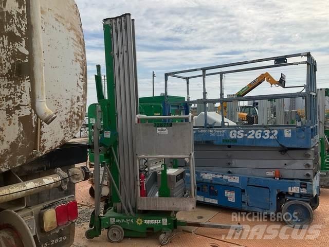 Genie AWP-36S Ascensores de personal y montacargas de acceso