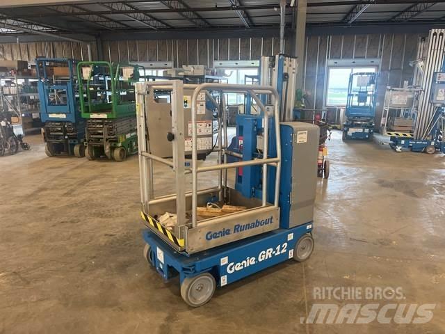 Genie GR-12 Ascensores de personal y montacargas de acceso