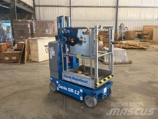 Genie GR-12 Ascensores de personal y montacargas de acceso