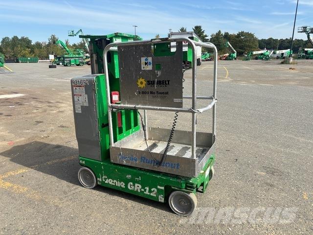 Genie GR-12 Ascensores de personal y montacargas de acceso