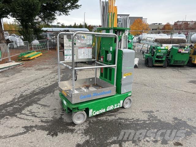 Genie GR-12 Ascensores de personal y montacargas de acceso