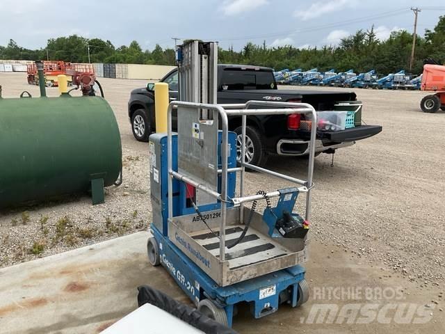 Genie GR-20 Ascensores de personal y montacargas de acceso
