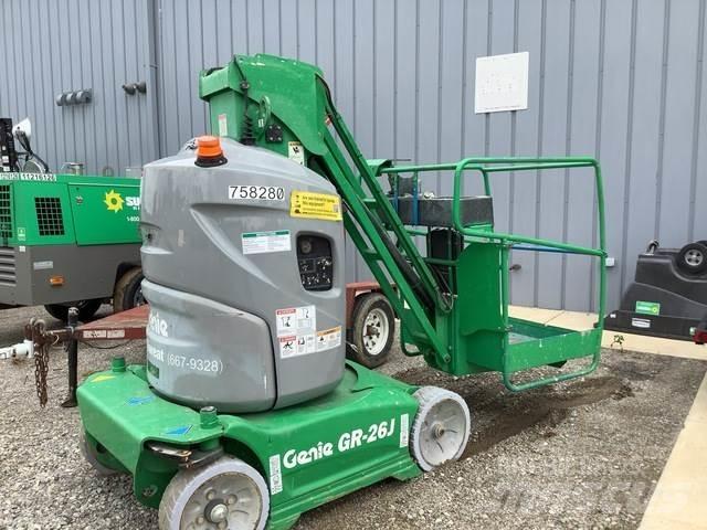 Genie GR26J Ascensores de personal y montacargas de acceso