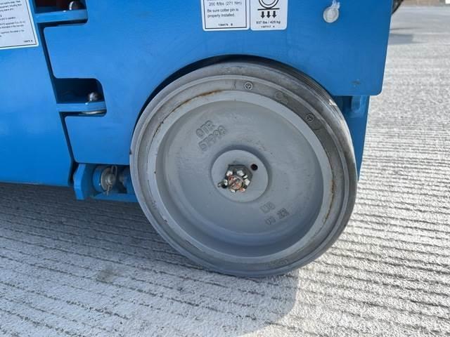 Genie GS-1432m Plataformas tijera