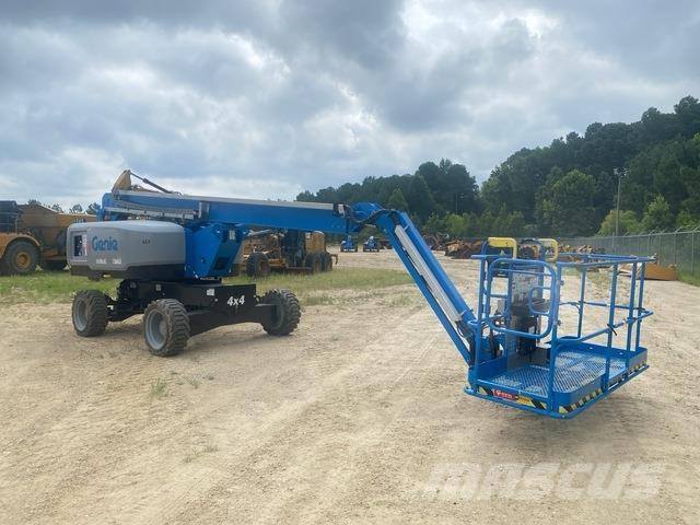 Genie S-60J Plataforma de trabajo articulada