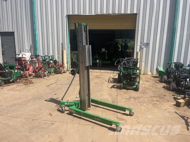 Genie SLA-10 Cabrestantes, montacargas y elevadores de materiales