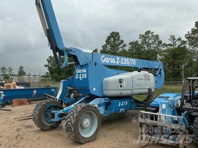 Genie Z-135/70 Plataforma de trabajo articulada