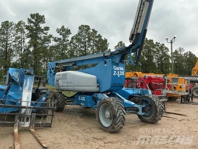 Genie Z-135/70 Plataforma de trabajo articulada
