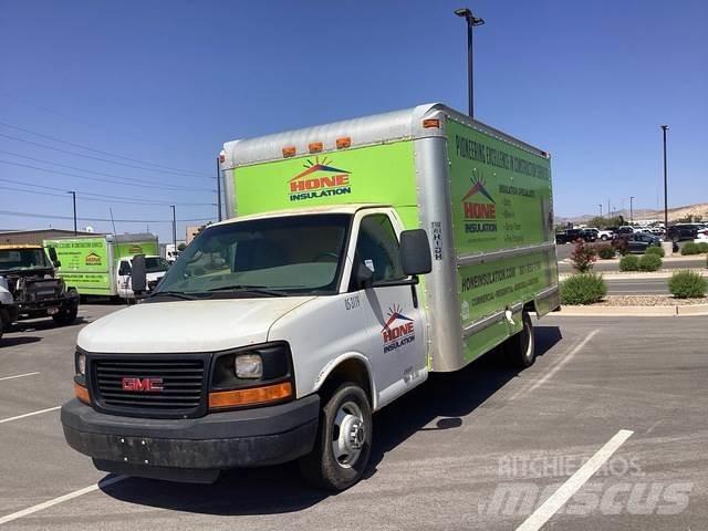 GMC C3500 Camiones caja cerrada
