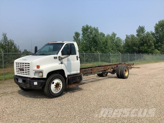 GMC C7500 Cabinas e interior