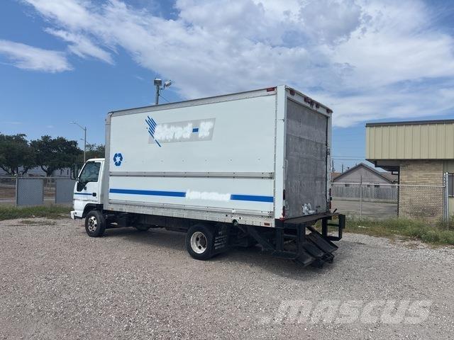 GMC W4500 Camiones caja cerrada