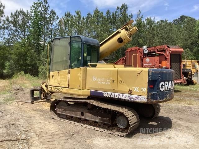 Gradall XL2200 Excavadoras de cadenas