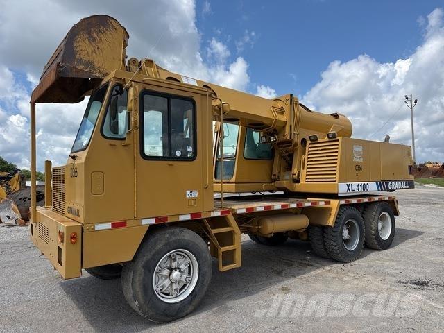 Gradall XL4100 Excavadoras de ruedas