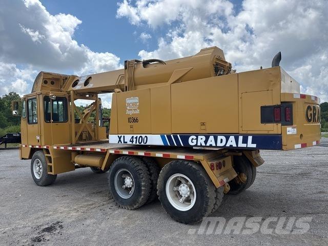 Gradall XL4100 Excavadoras de ruedas