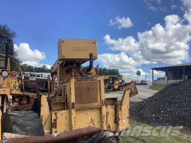 Grove  Grúas autopropulsadas