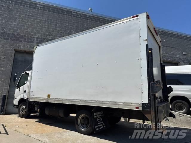 Hino  Camiones caja cerrada