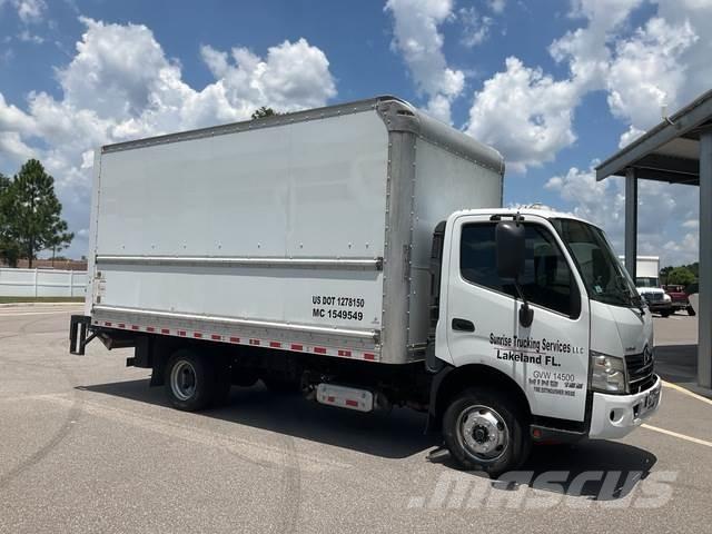 Hino 155 Camiones caja cerrada