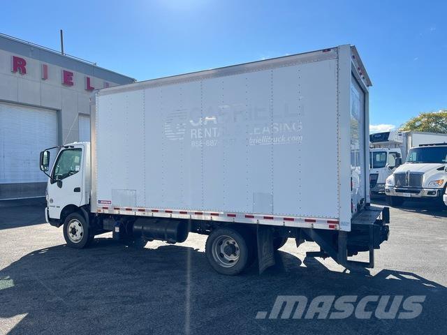 Hino 195 Camiones caja cerrada