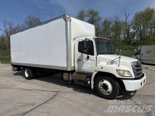 Hino 238 Camiones caja cerrada