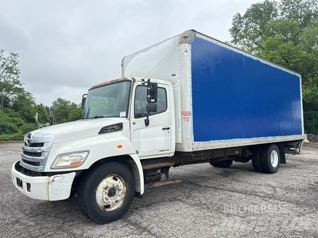 Hino 238 Camiones caja cerrada