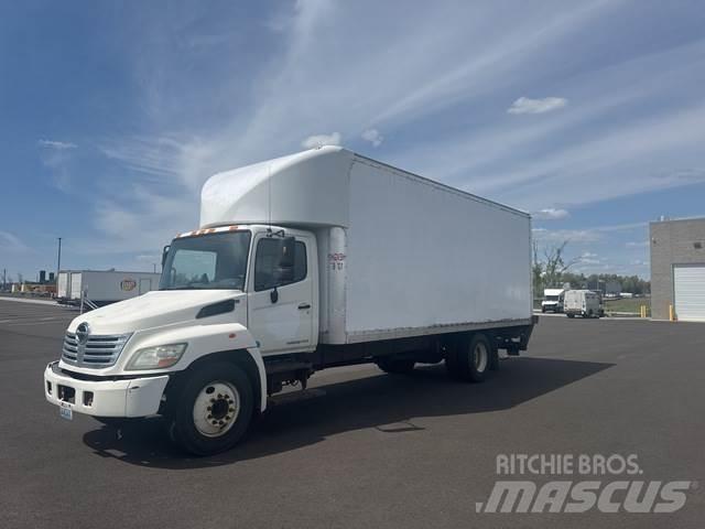 Hino 258 Camiones caja cerrada
