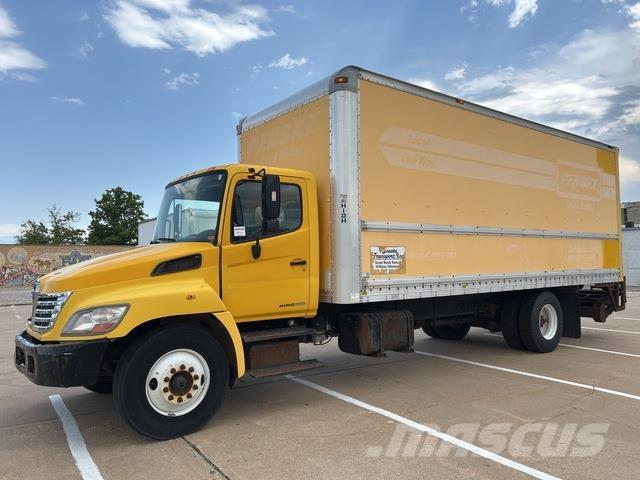 Hino 268 Camiones caja cerrada
