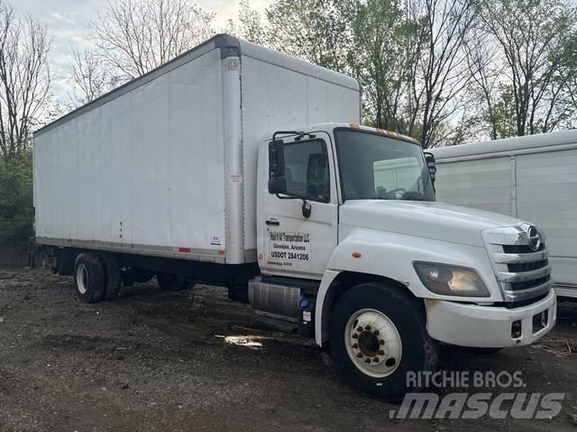 Hino 268 Camiones caja cerrada
