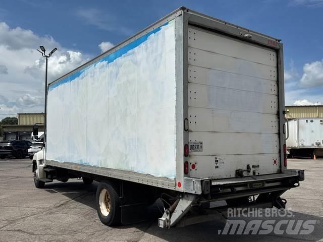 Hino 268 Camiones caja cerrada