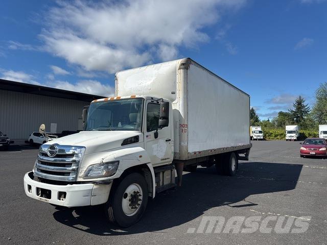 Hino 268 Camiones caja cerrada