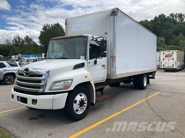 Hino 268 Camiones caja cerrada
