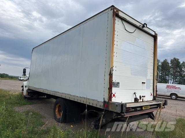 Hino 268 Camiones caja cerrada