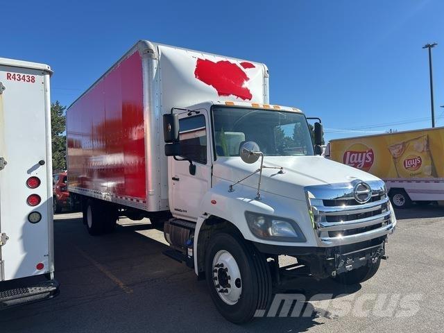 Hino 268 Camiones caja cerrada