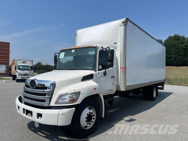 Hino 268 Camiones caja cerrada