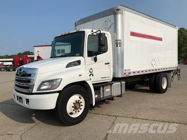 Hino 268 Camiones caja cerrada
