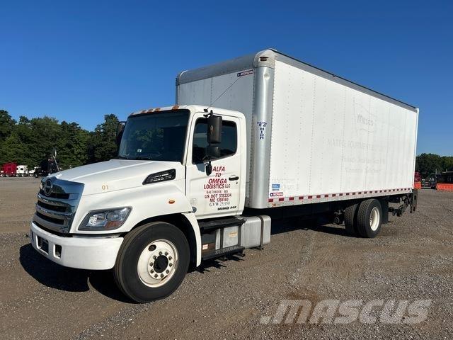 Hino 268 Camiones caja cerrada