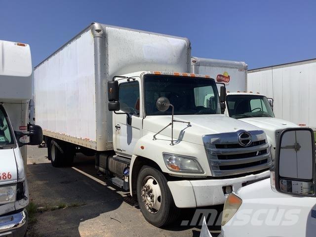 Hino 268 Camiones caja cerrada