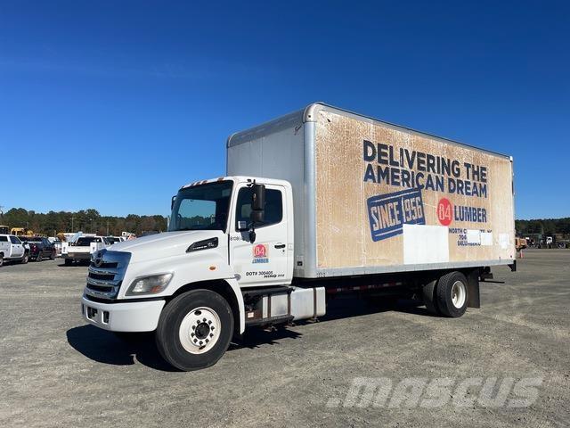 Hino 268 Camión con caja abierta