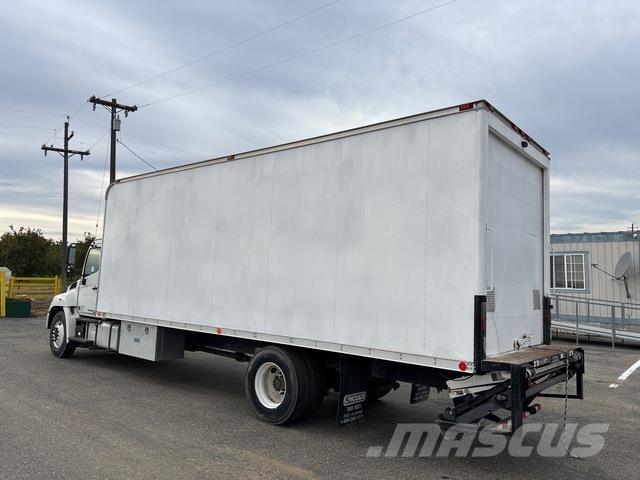 Hino 268 Camiones caja cerrada