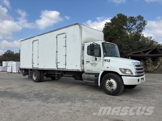 Hino 268 Camiones caja cerrada