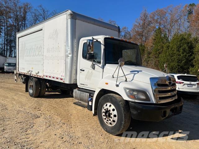 Hino 268 Camiones caja cerrada