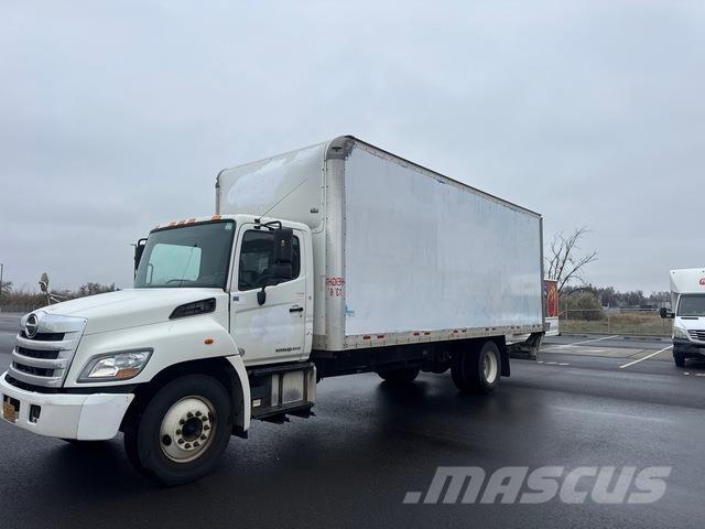 Hino 268 Camiones caja cerrada