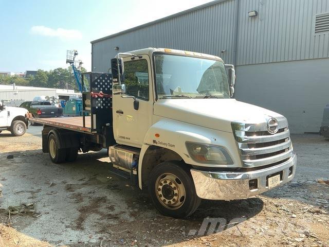Hino 268A Grúas de vehículo