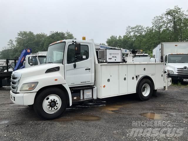 Hino 338 Vehículos - Taller