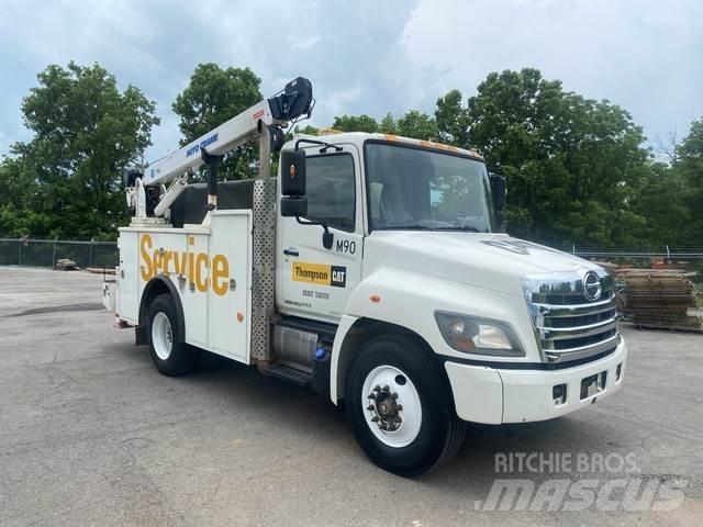 Hino 338 Vehículos - Taller