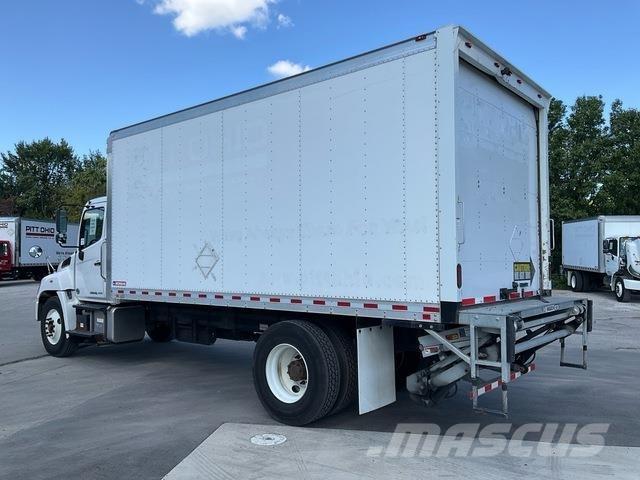 Hino 338 Camiones caja cerrada