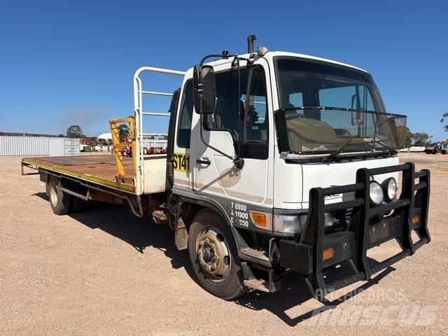 Hino GD1J Camiones plataforma