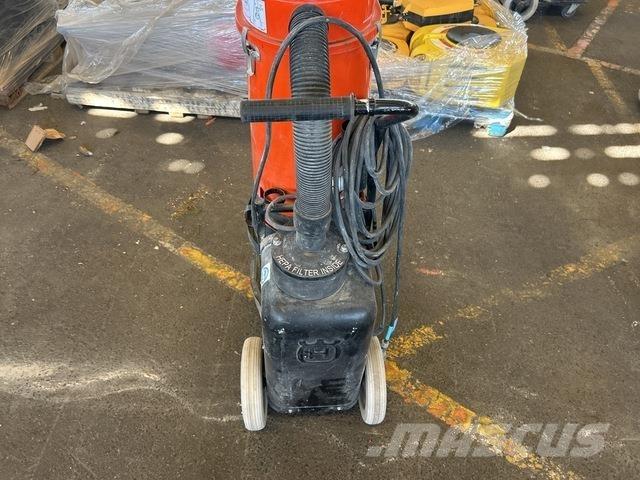 Husqvarna S13 Construcción - Otros