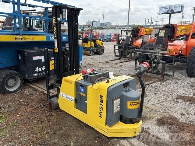 Hyster W40ZC Apiladores eléctricos autopropulsados