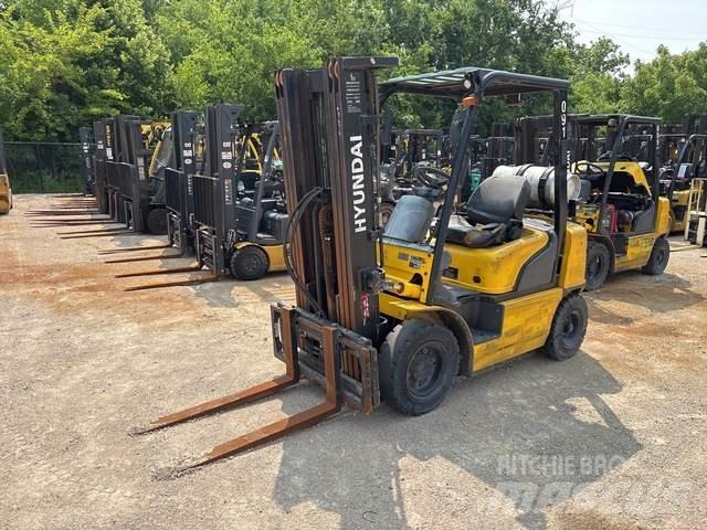 Hyundai 25L-7A Construcción - Otros