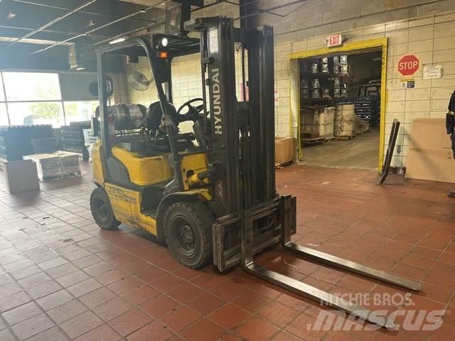 Hyundai 25L-7A Construcción - Otros